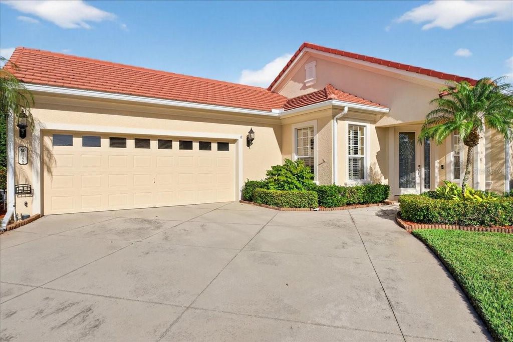 Photo of 1772 Laurel Glen Place, Lakeland, FL 33803 (MLS # L4957169)