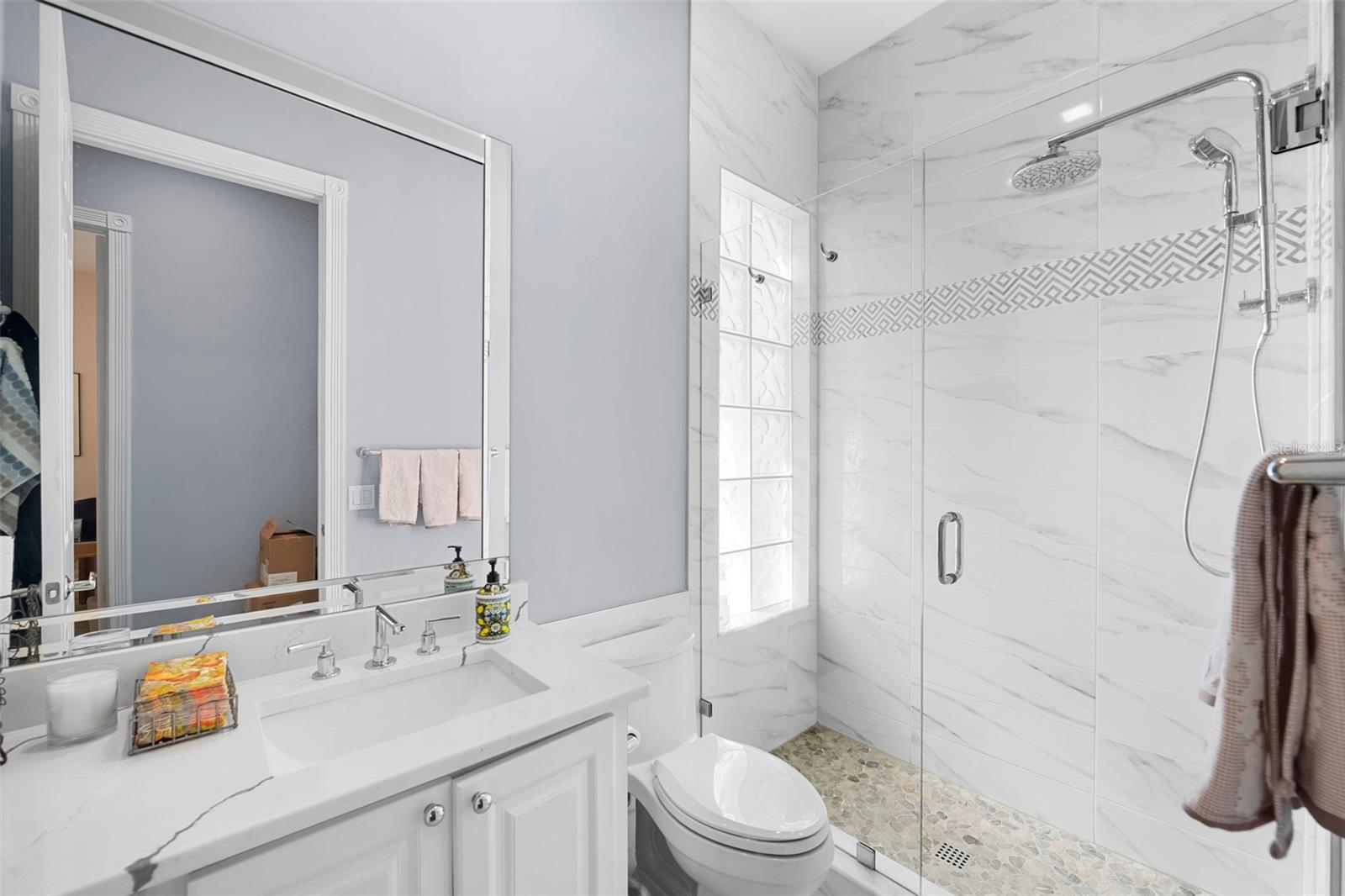 VILLAGEWALK - Residential