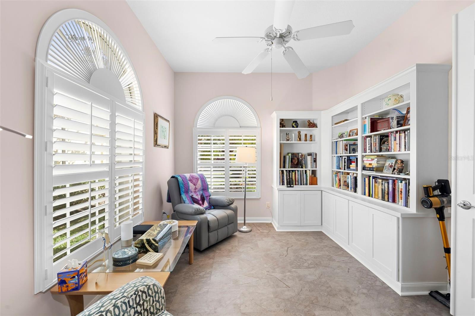 VILLAGEWALK - Residential