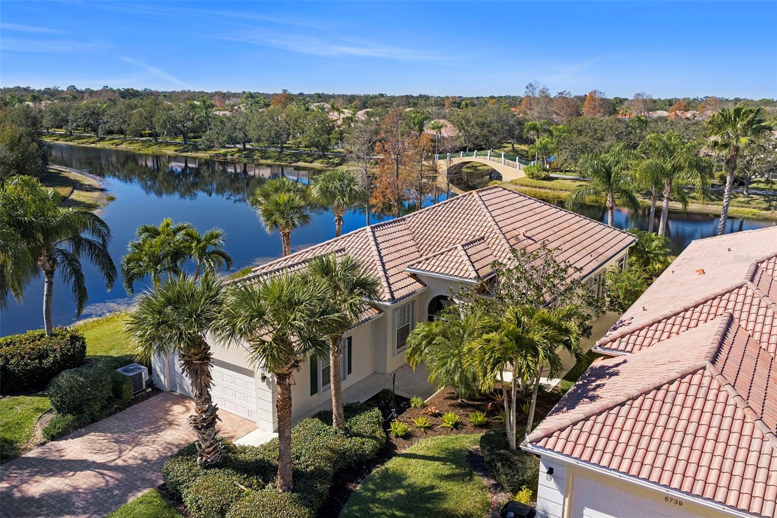 VILLAGEWALK - Residential