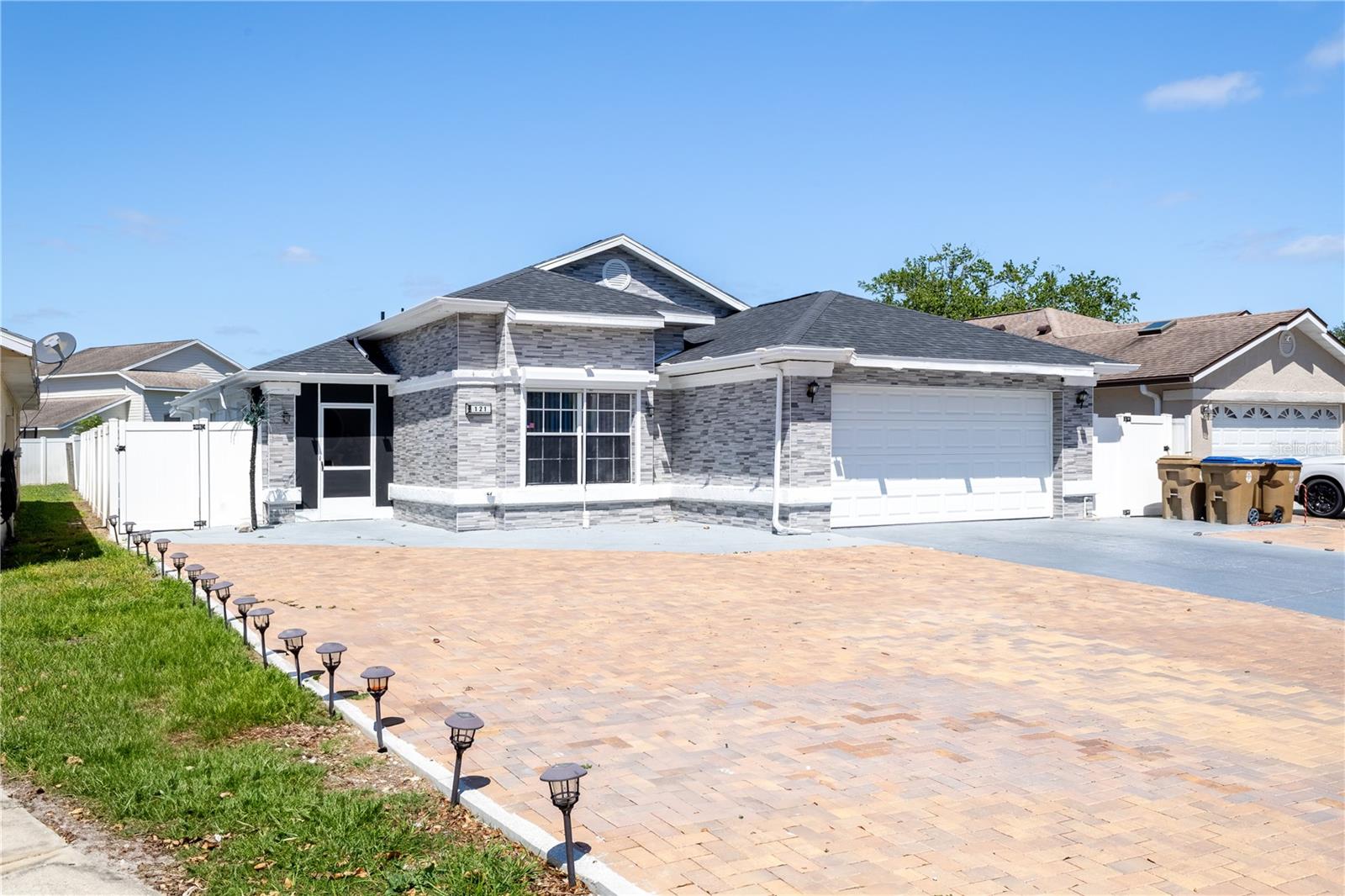 121 LOCHNESS LANE