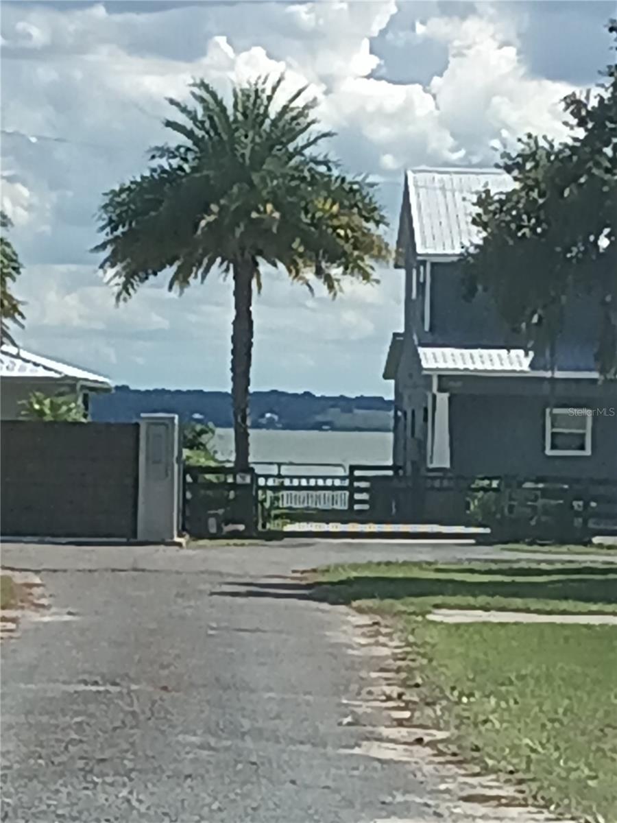 LAKE WEIR BEACH SEC - Residential