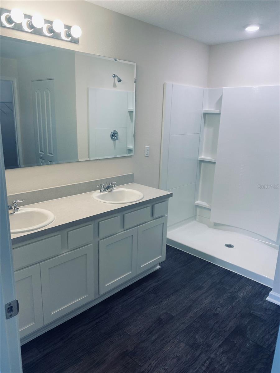 LEHIGH WOODS - Residential