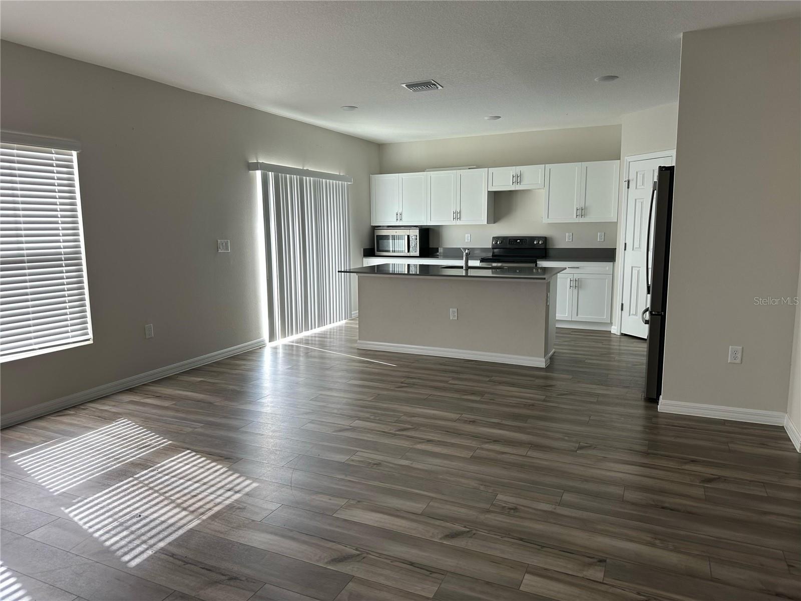 BRADBURY CRK PH I - Residential Lease