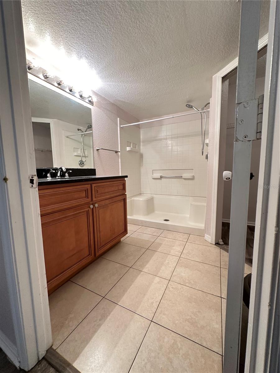 BELMONT/PK CENTRAL CONDO - Residential