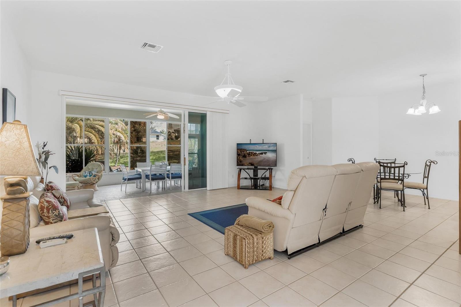 TAVARES ROYAL HARBOR PH 03 LT 350 ORB 02 - Residential