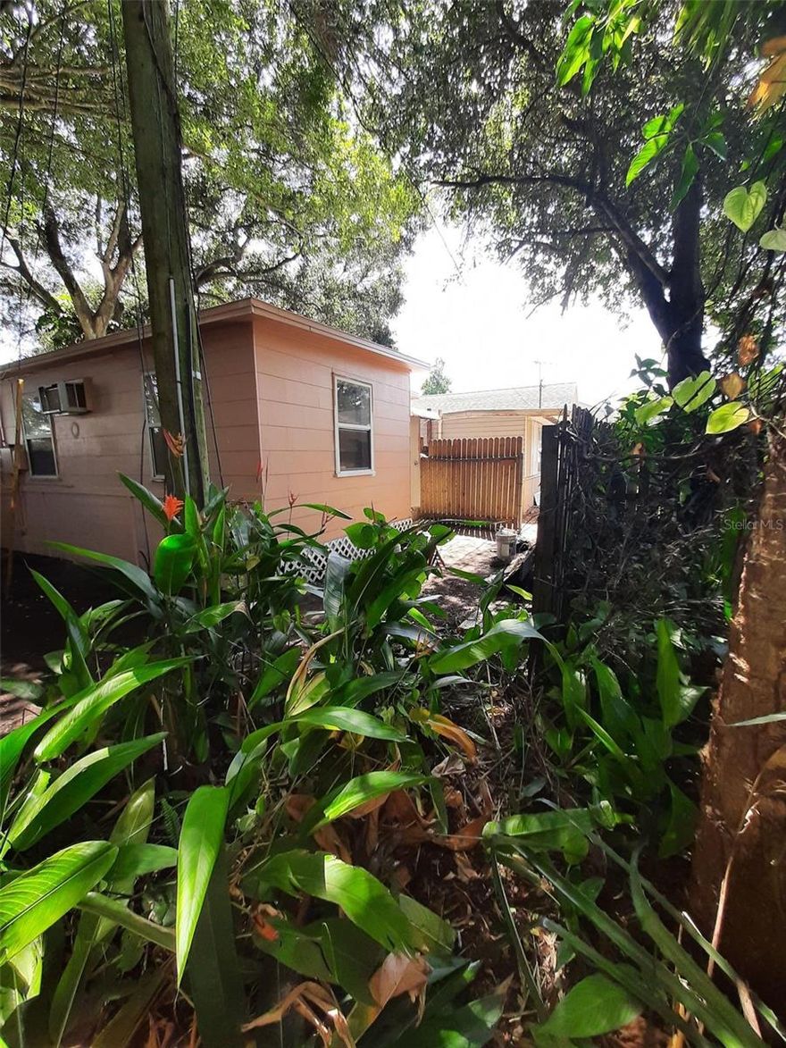 Charming cottage with its own fenced yard.-Your own little haven of quiet and privacy, yet centrally located.Spacious main room, open plan kitchen with solid wood cabinets.  Bedroom is a bit small, will fit a double bed but not a king.  Easy access to I 275.  Small well behave pets welcome with pet fee. Available November 1st.  18 month lease.