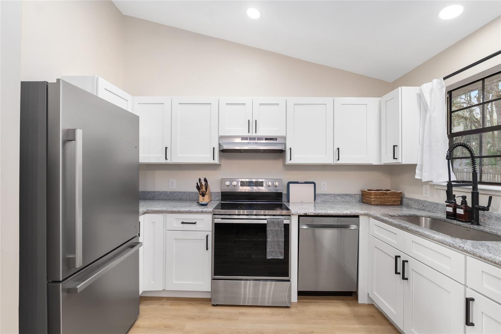 THE VILLAGES OF SANTA FE PH 2 - Residential