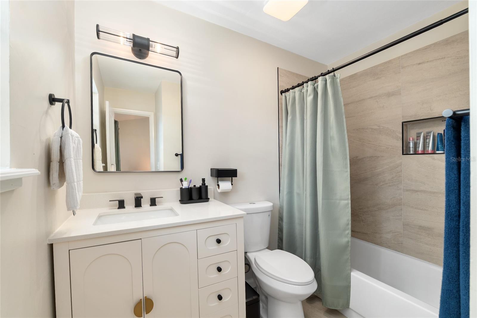 THE VILLAGES OF SANTA FE PH 2 - Residential