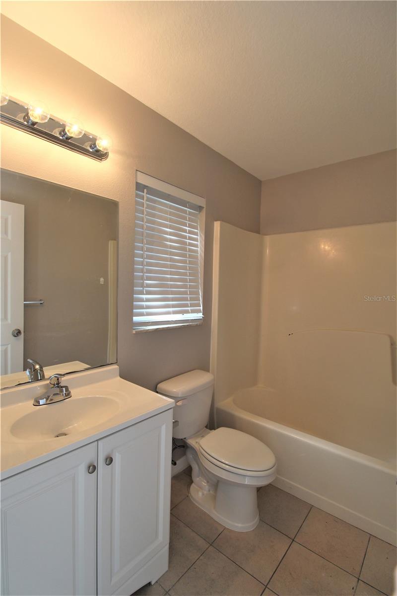CRESTLINE - Residential Lease