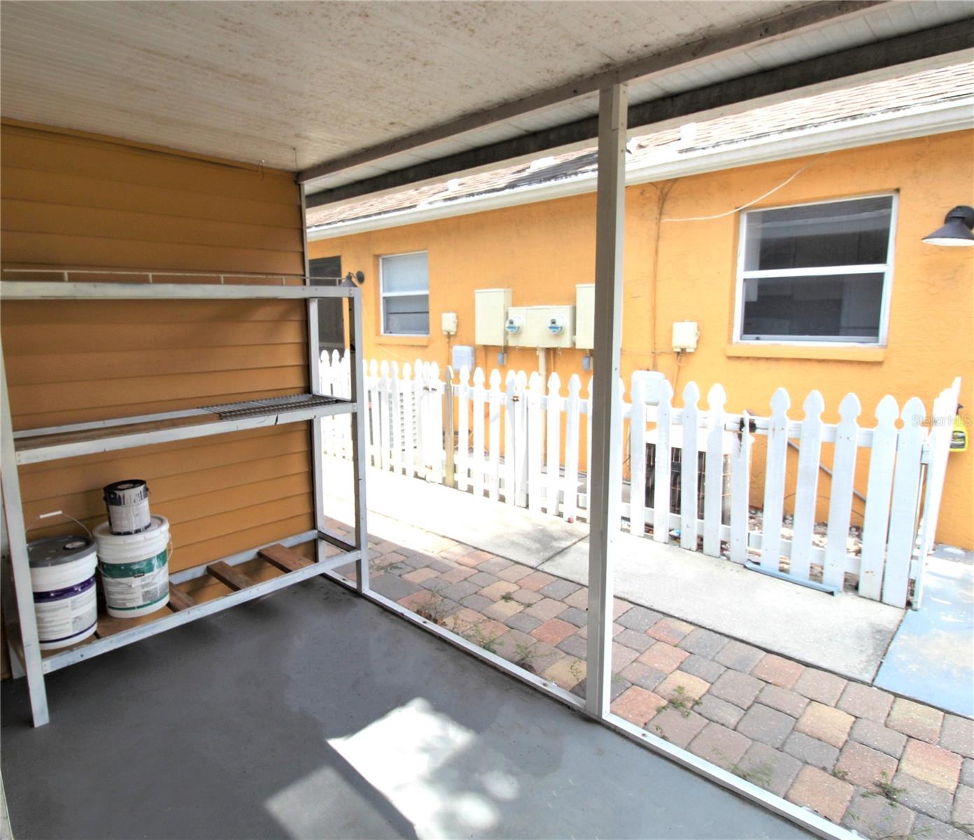CRESTLINE - Residential Lease
