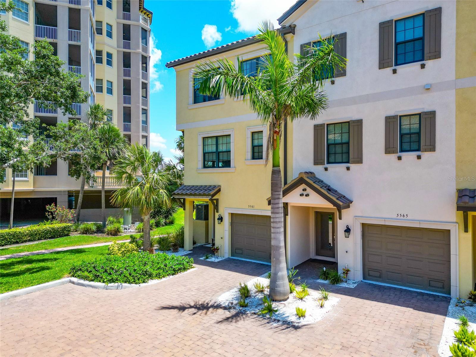 5561 CANNES CIRCLE 5101