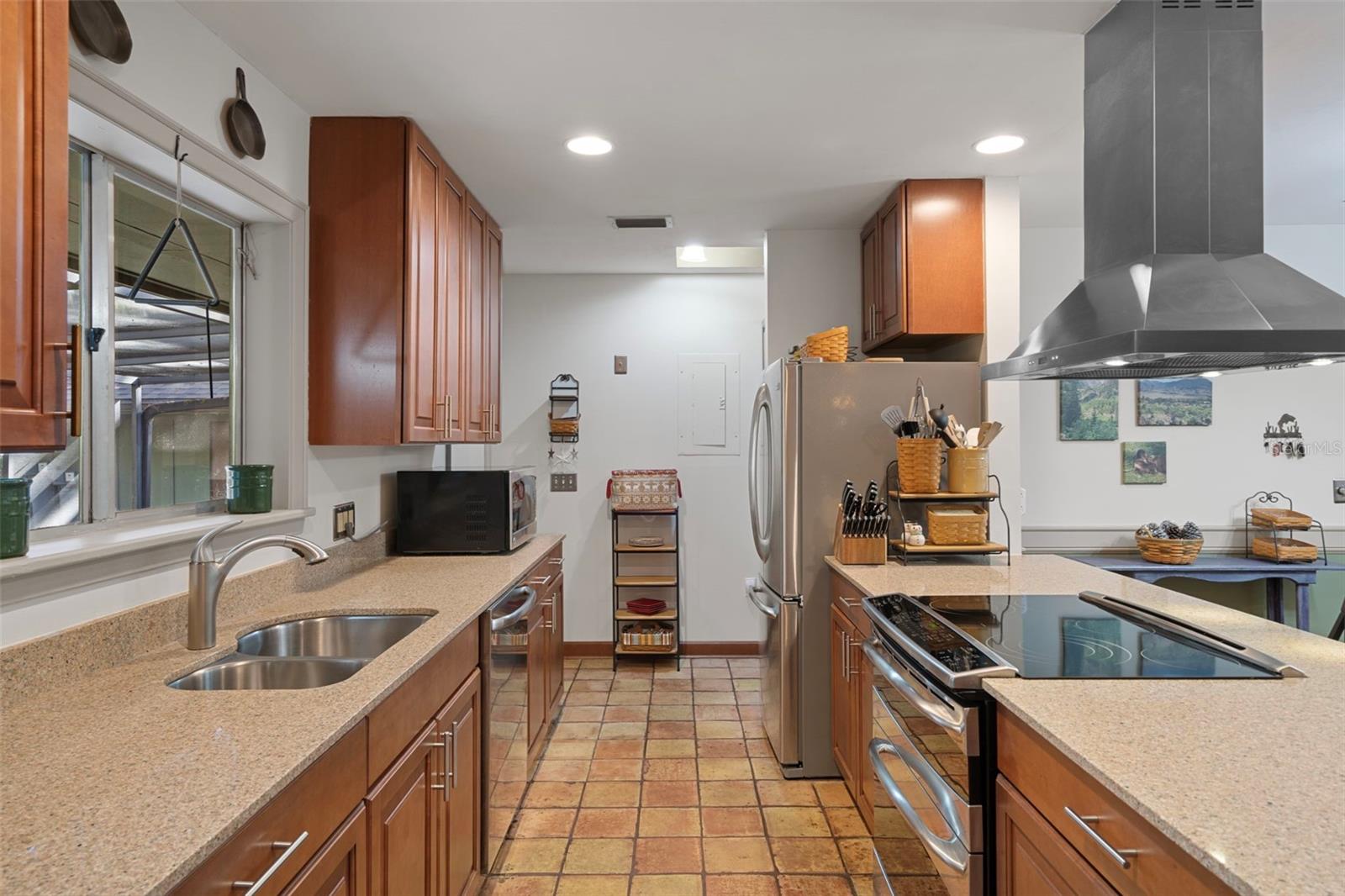 QUAIL RUN ESTATES - Residential