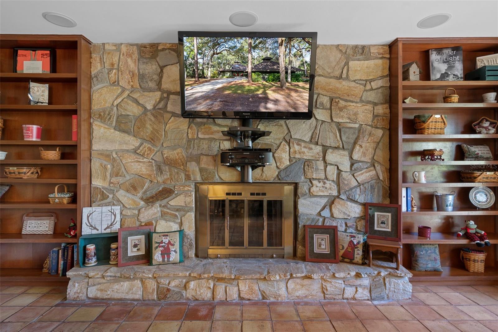 QUAIL RUN ESTATES - Residential