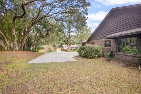 A home in DELAND