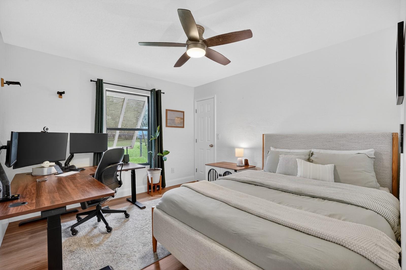 LONE OAK UNIT 01 - Residential