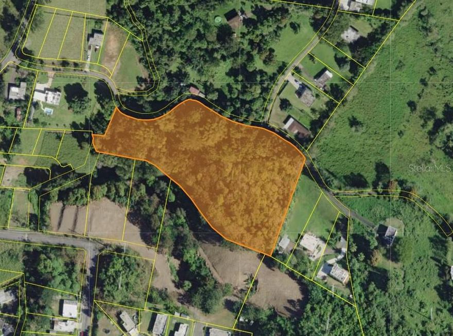 Attention, Real Estate Developer and Investor
Excellent opportunity to acquire this unique 3.67 acres of land available in the Los Álvarez Sector, Quebrada Cruz Neighborhood, Toa Alta, PR.
The land is vacant for your project, planting, or subdivision. Discover the excellent accessibility in a very quiet, semi-rural area of the beautiful town of Toa Alta.
It has no meters, but enjoys easy access to water and electricity services.
-RG Zoning
-3.67 acres
-3.57 acres
Coordinates 18.351438, -66.244759