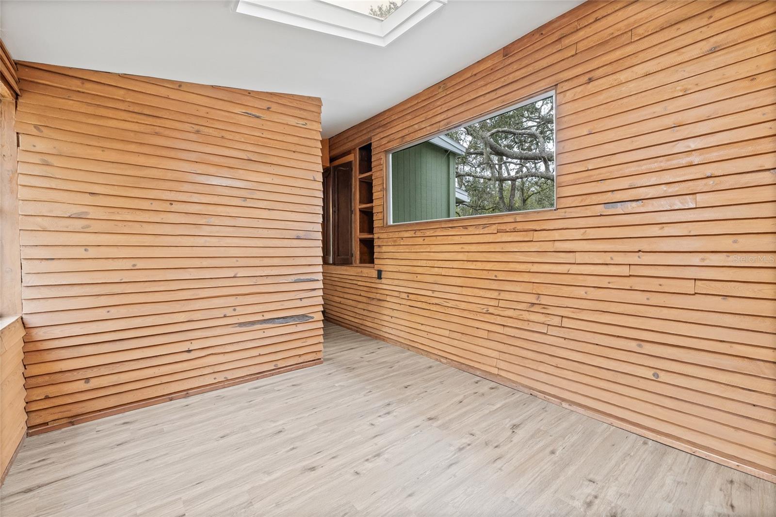 MOON LAKE ESTATES - Residential