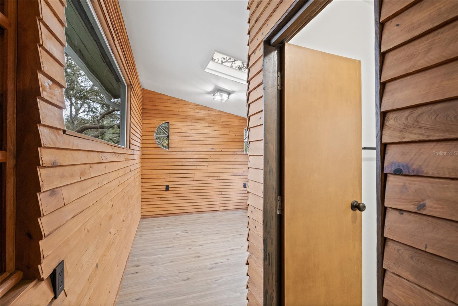 MOON LAKE ESTATES - Residential