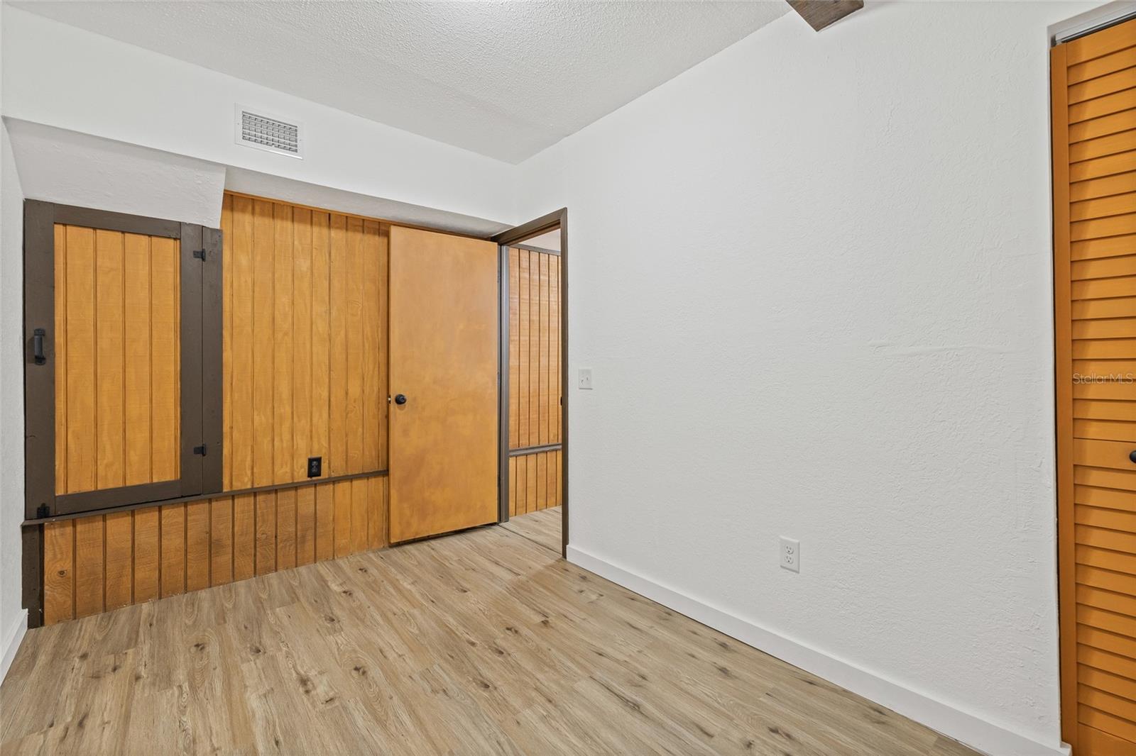 MOON LAKE ESTATES - Residential