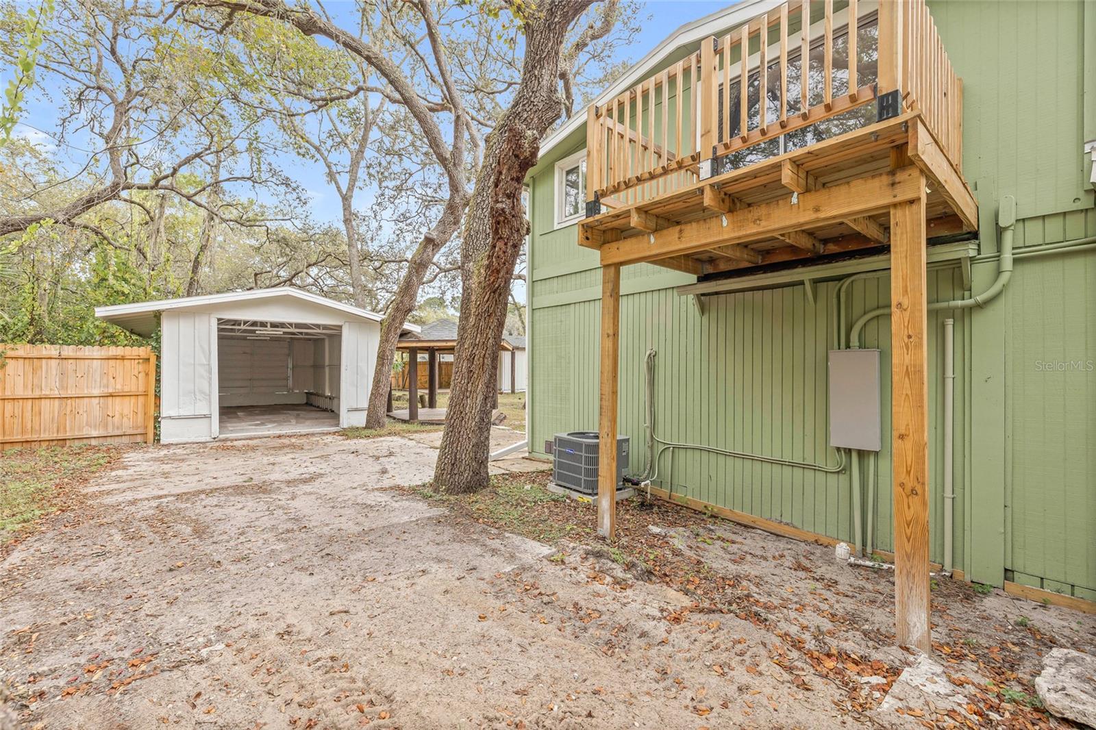 MOON LAKE ESTATES - Residential