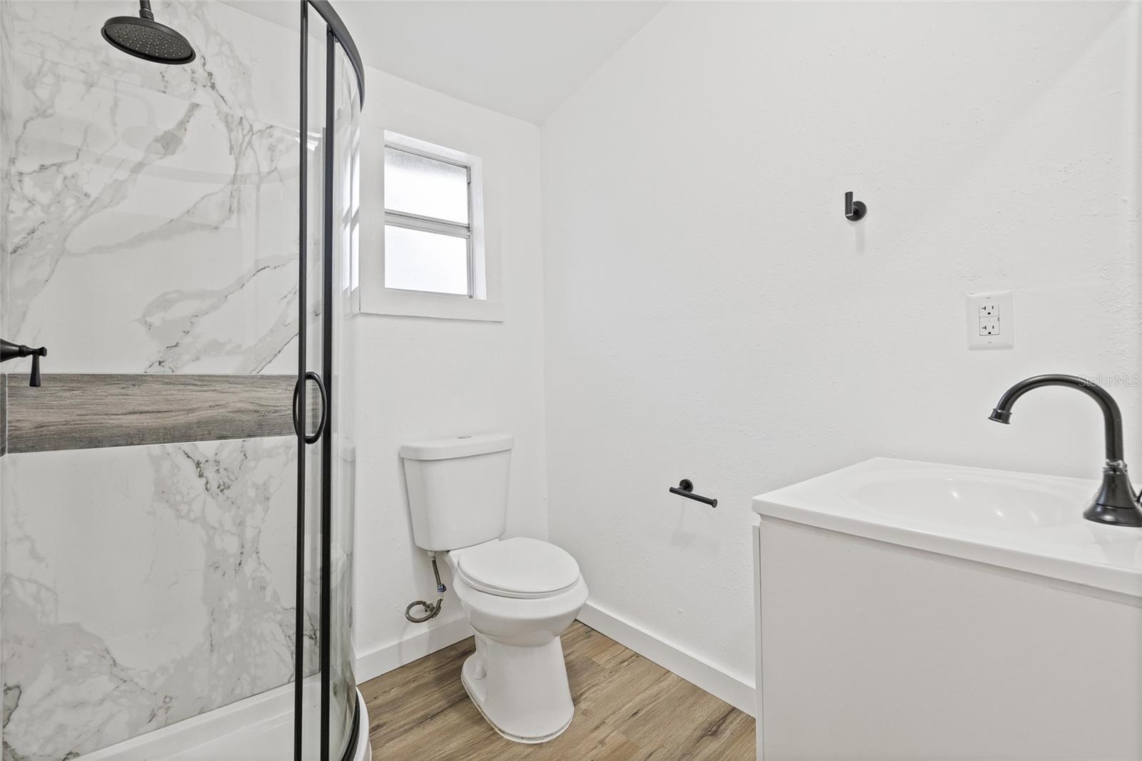 MOON LAKE ESTATES - Residential