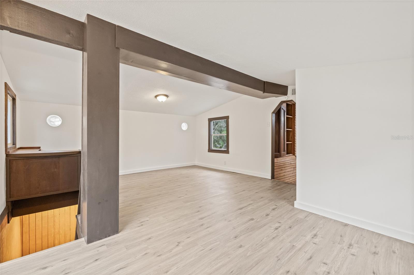 MOON LAKE ESTATES - Residential