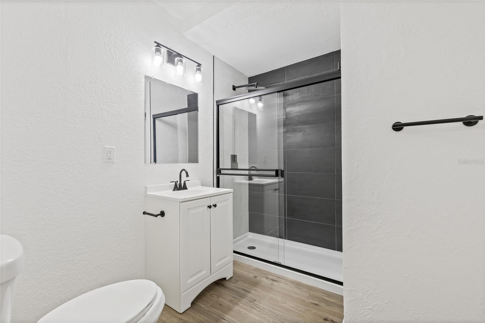 MOON LAKE ESTATES - Residential