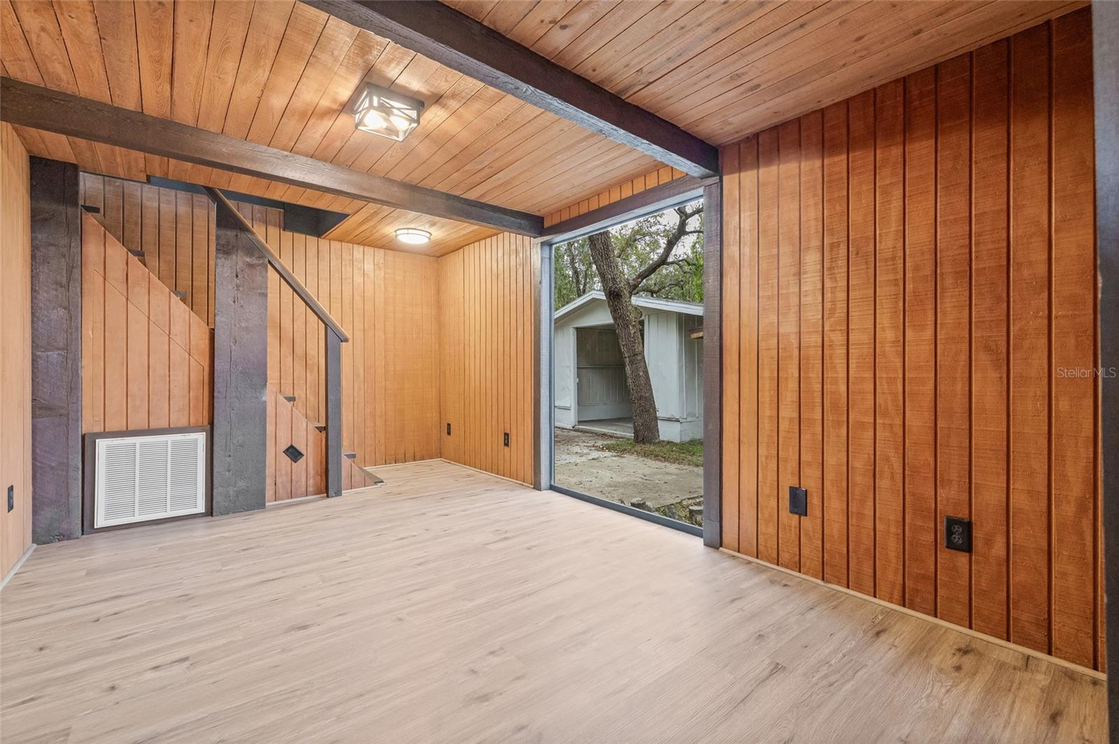 MOON LAKE ESTATES - Residential