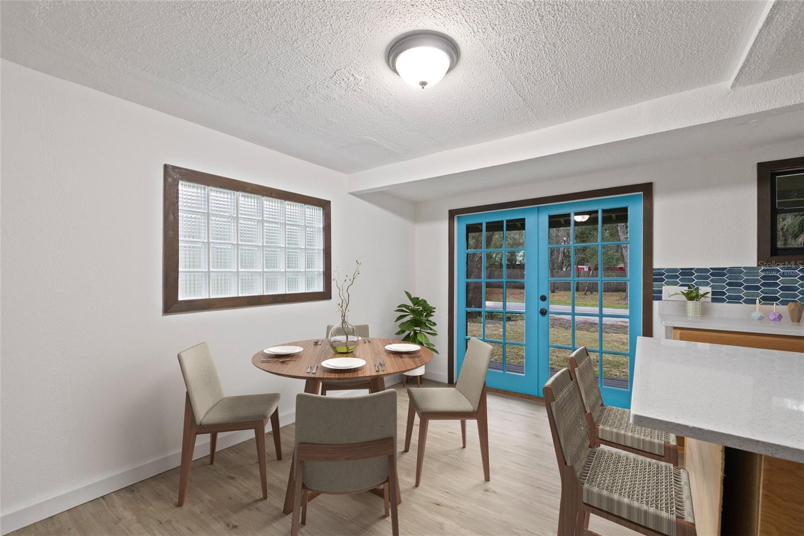 MOON LAKE ESTATES - Residential