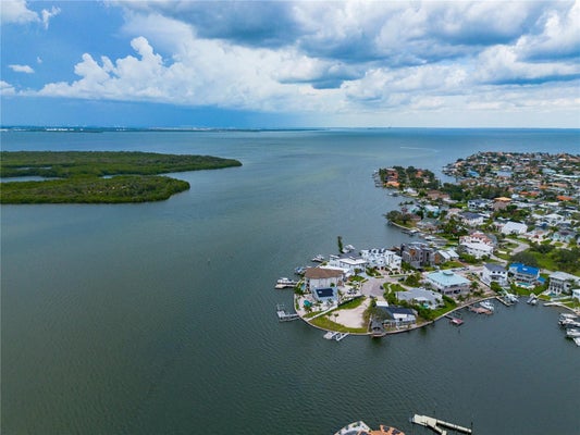 1931 ARROWHEAD DR NE, SAINT PETERSBURG, FL 33703 - Image ea57e97b2a973d56639e93a621a2d47d/790589999