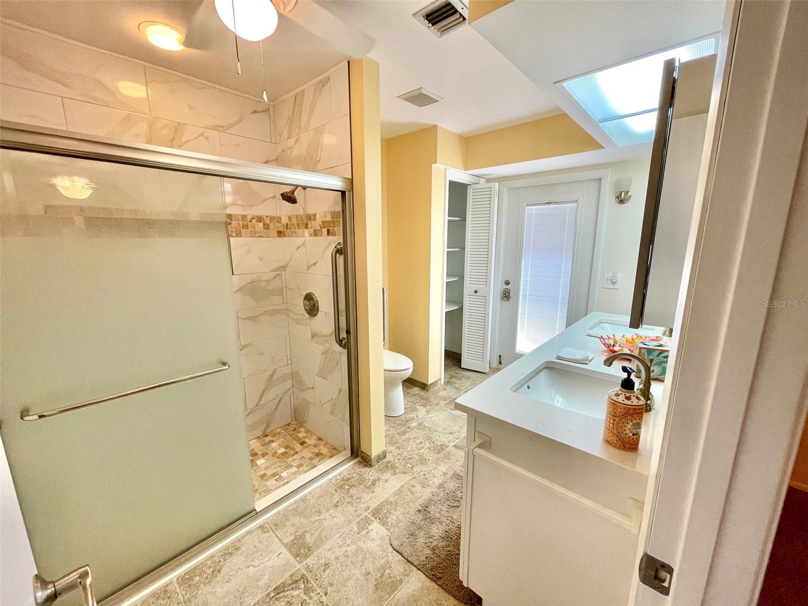 HOURGLASS LAKES PH 2 - Residential