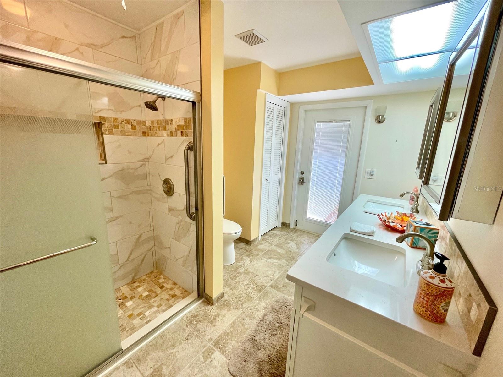 HOURGLASS LAKES PH 2 - Residential