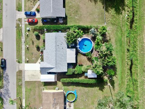 A home in NORTH PORT