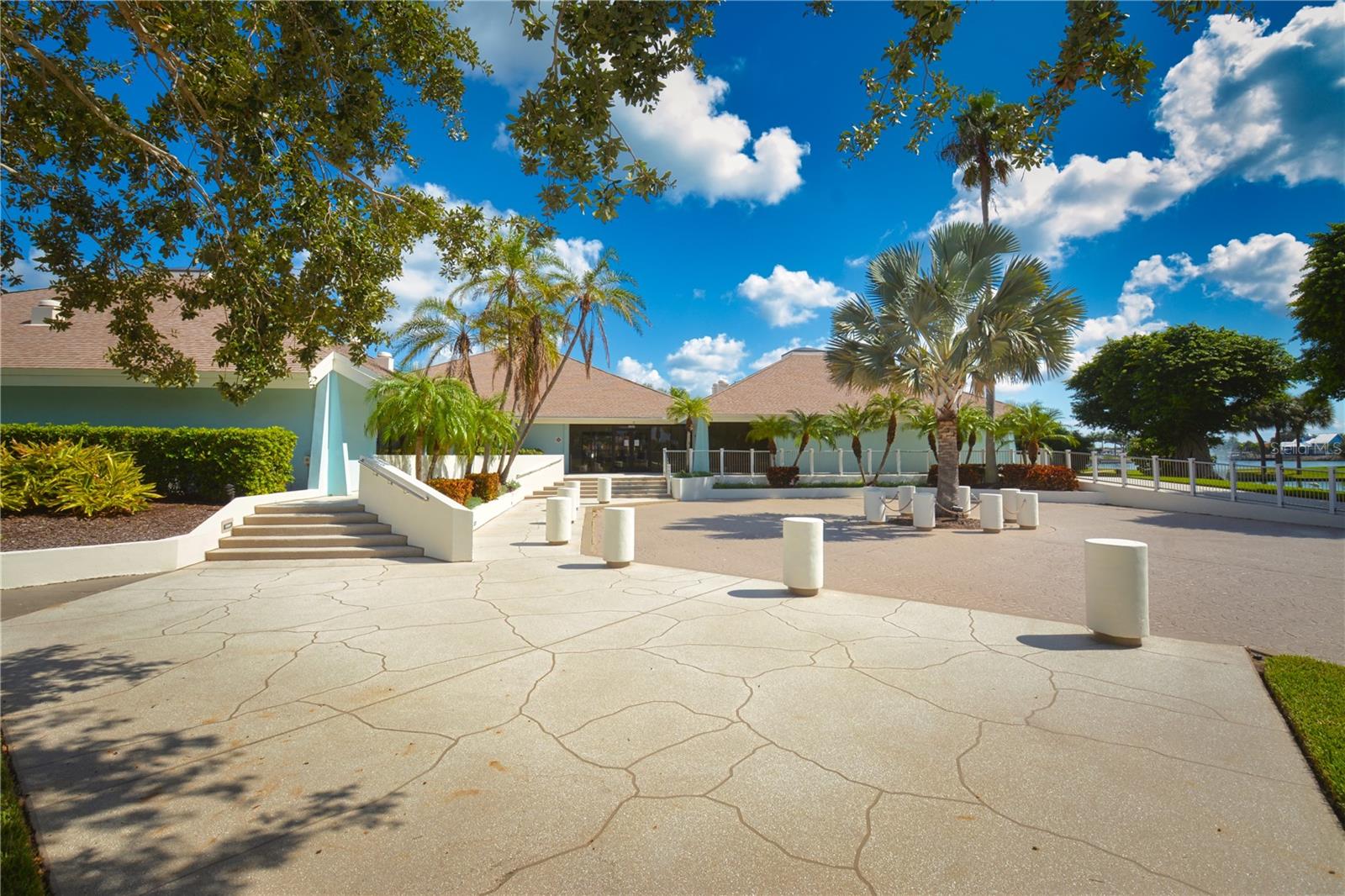 CONSTELLATION THE CONDO - Residential Lease