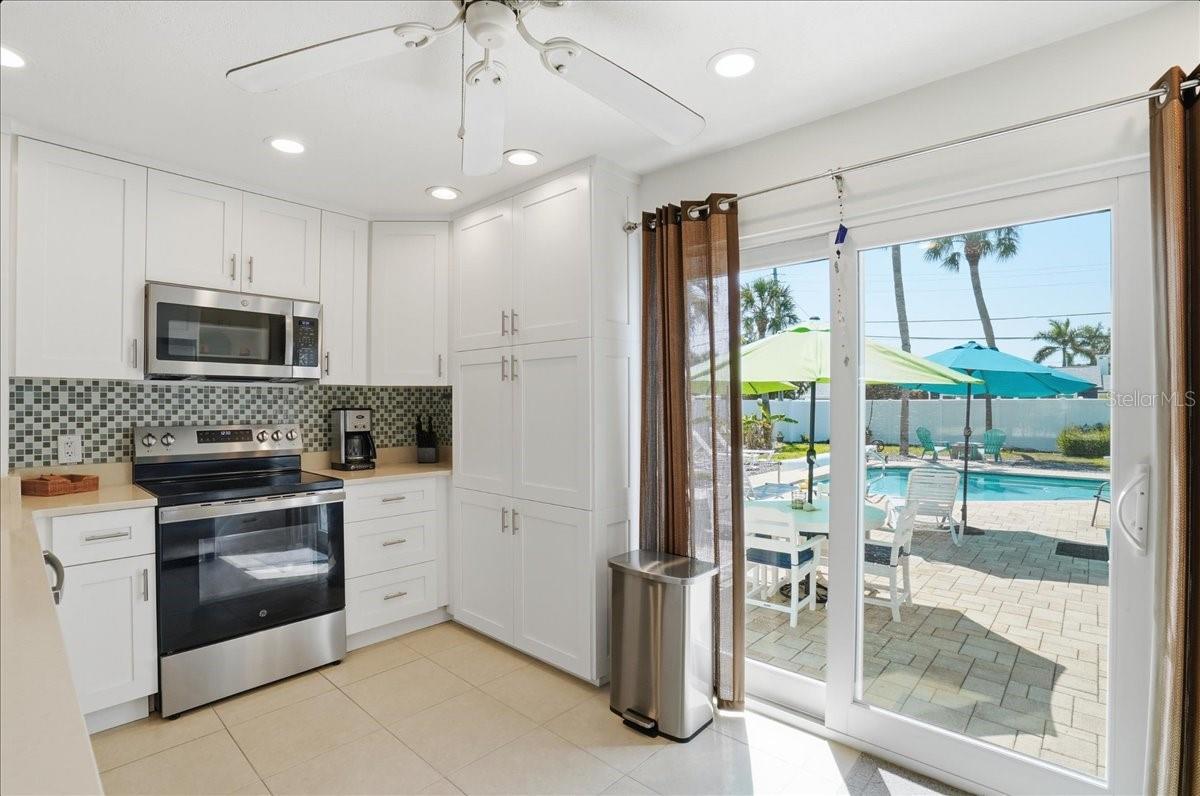 BELLE VISTA BEACH 3RD ADD - Residential