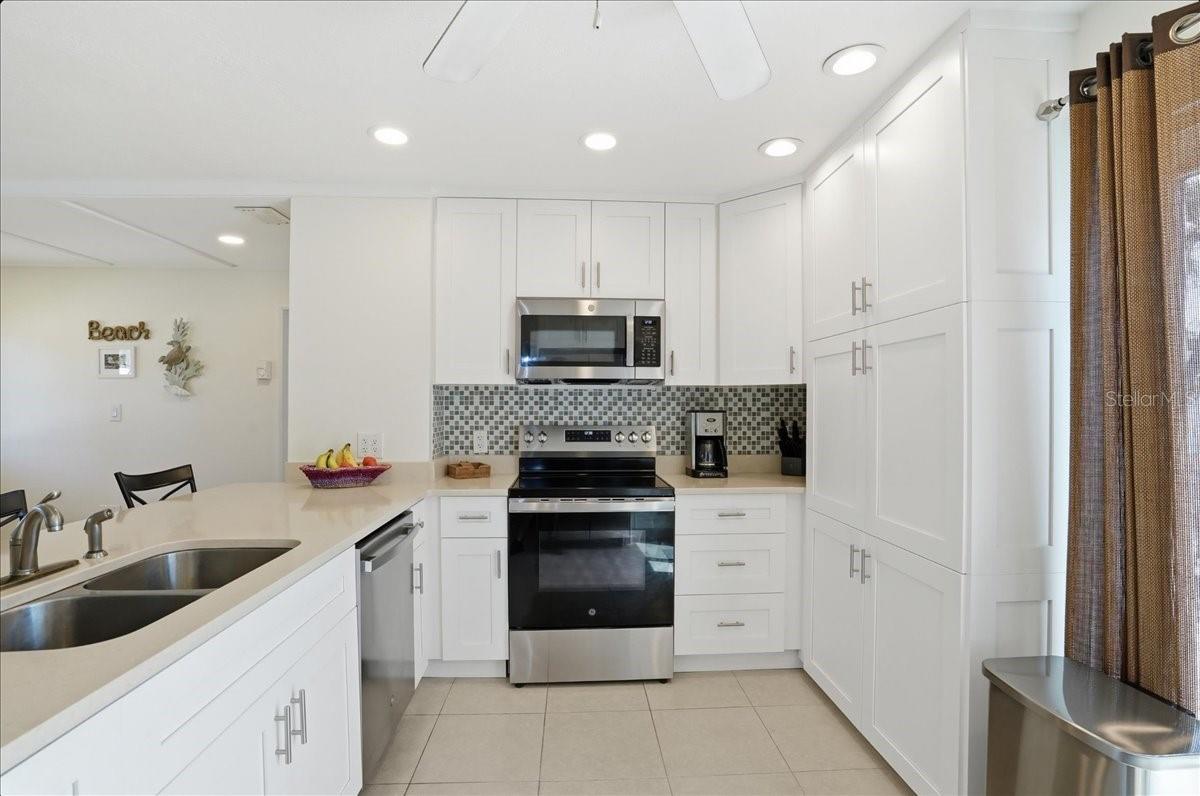 BELLE VISTA BEACH 3RD ADD - Residential