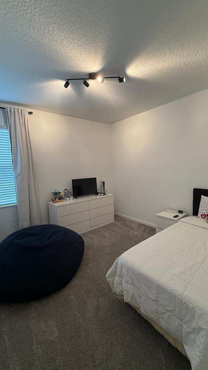 WELLNESS RDG PH 1-B - Residential Lease