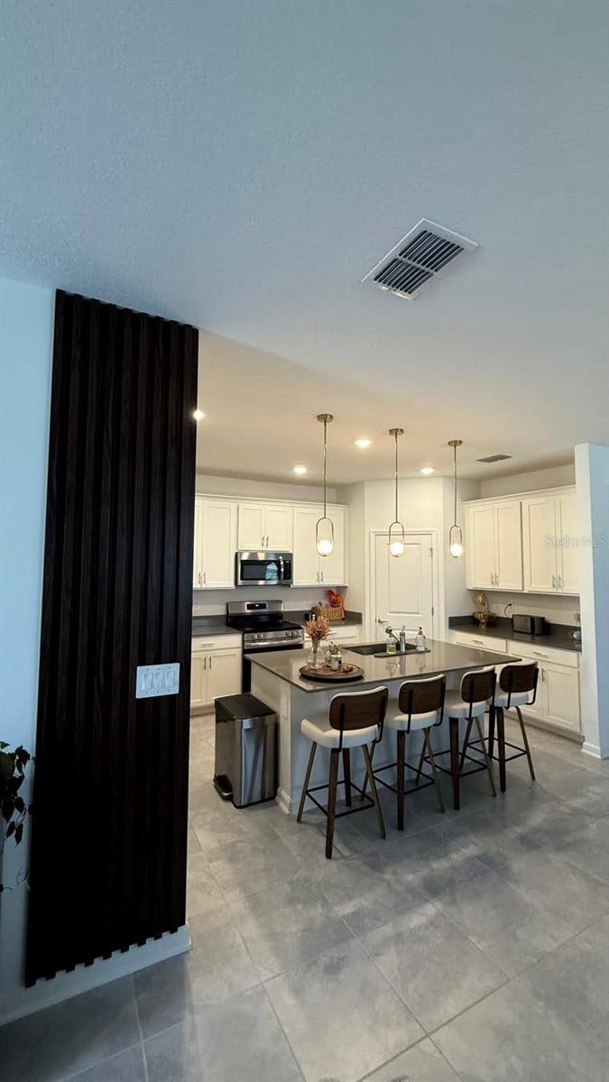 WELLNESS RDG PH 1-B - Residential Lease