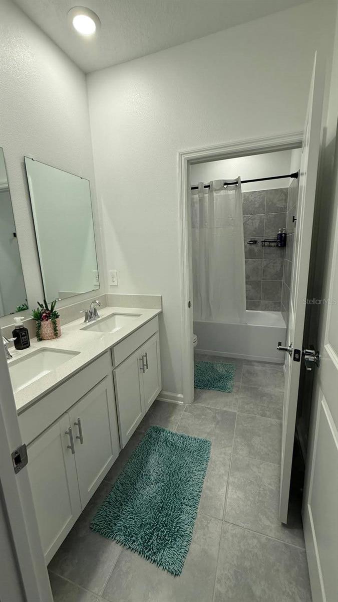 WELLNESS RDG PH 1-B - Residential Lease