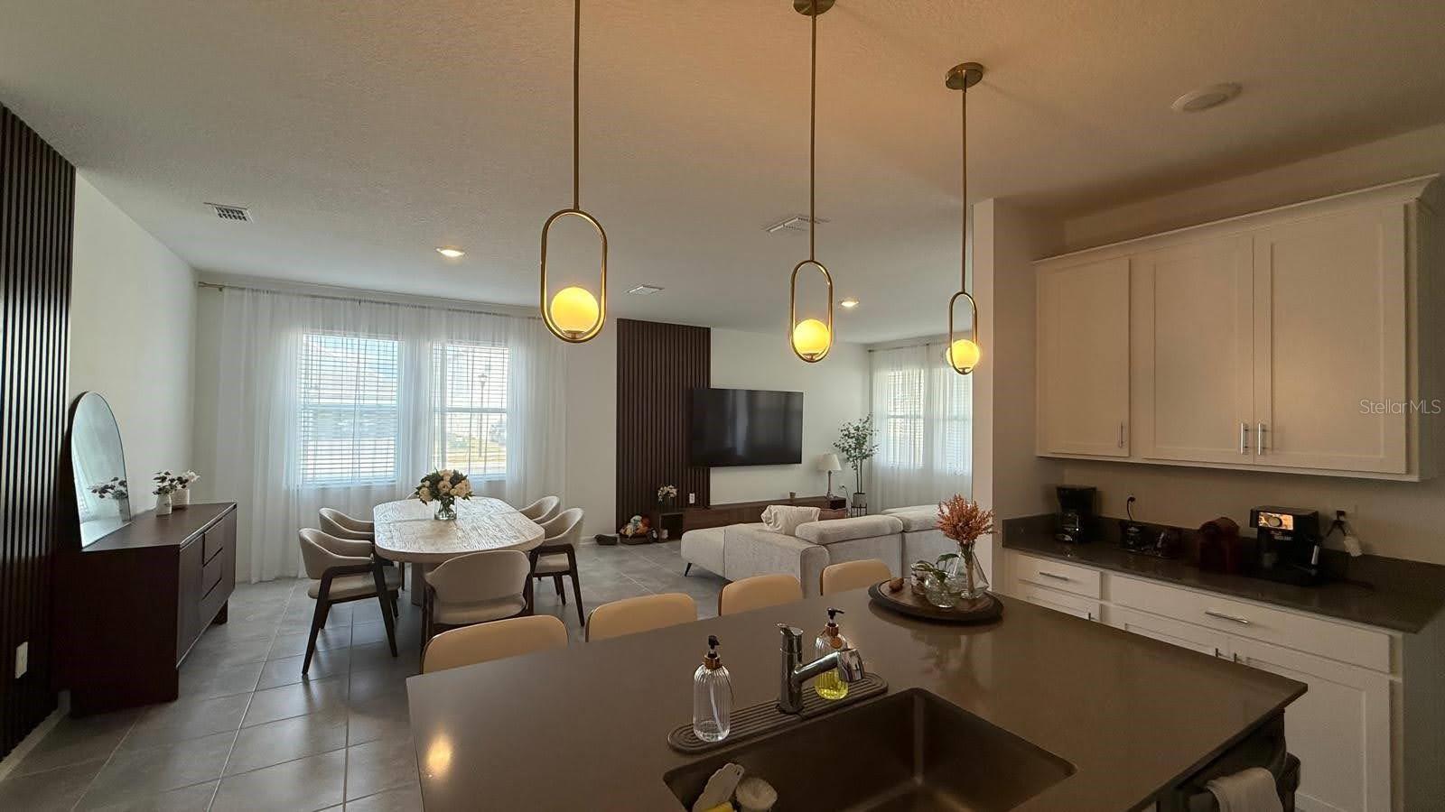 WELLNESS RDG PH 1-B - Residential Lease