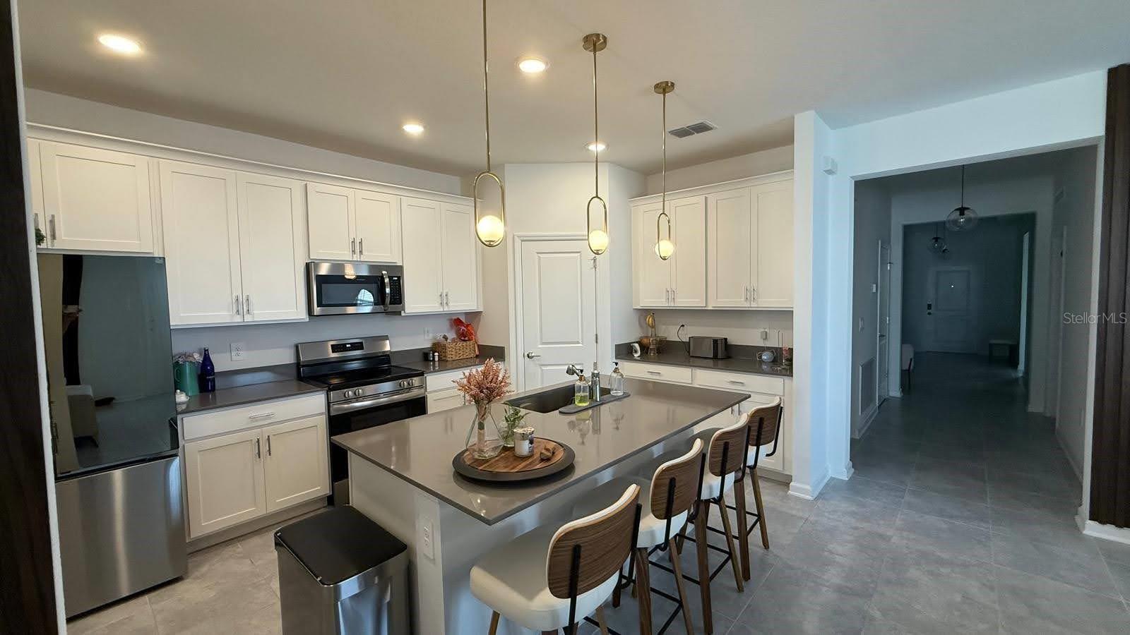 WELLNESS RDG PH 1-B - Residential Lease