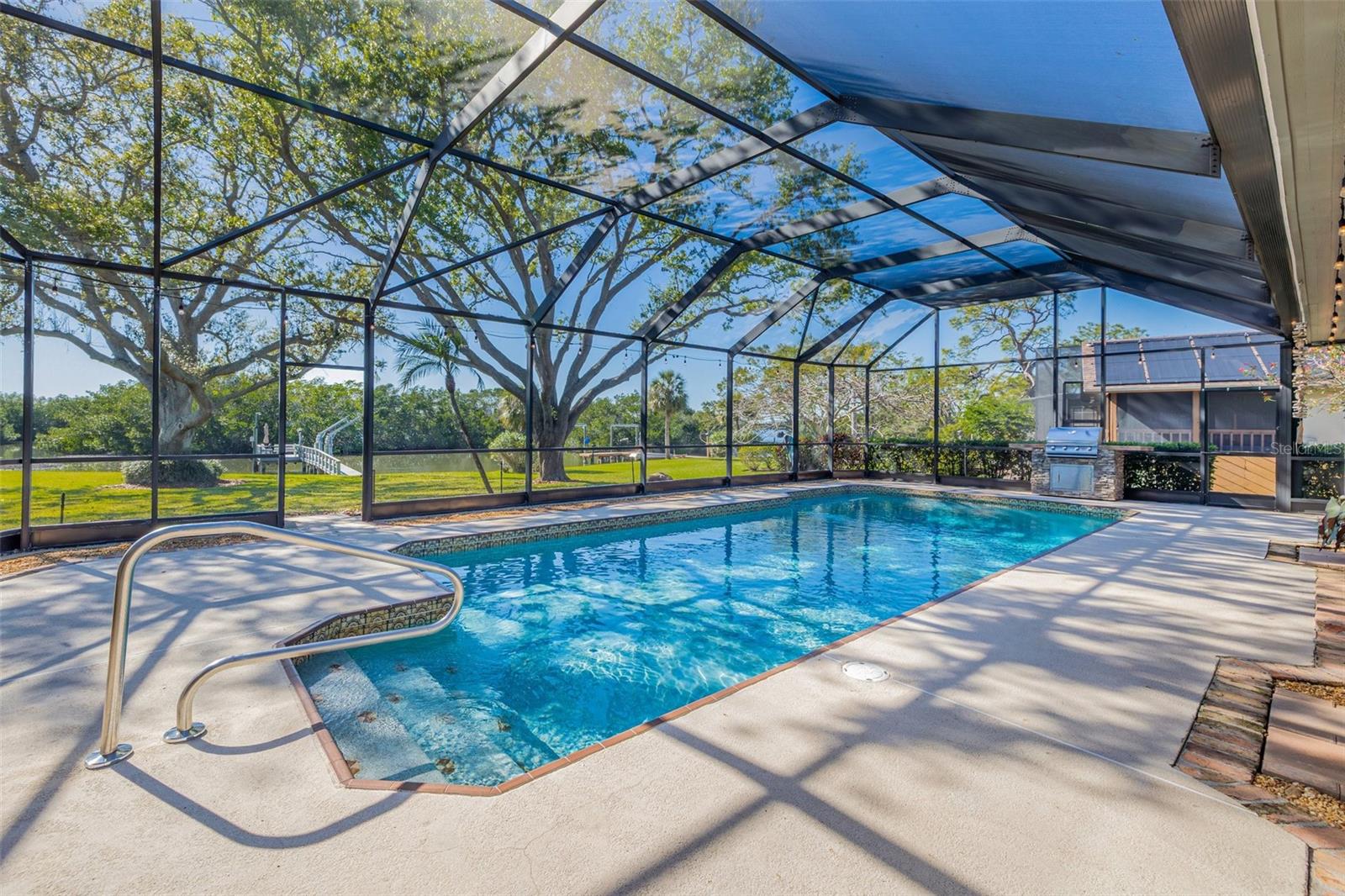9011 BAYWOOD PARK DRIVE