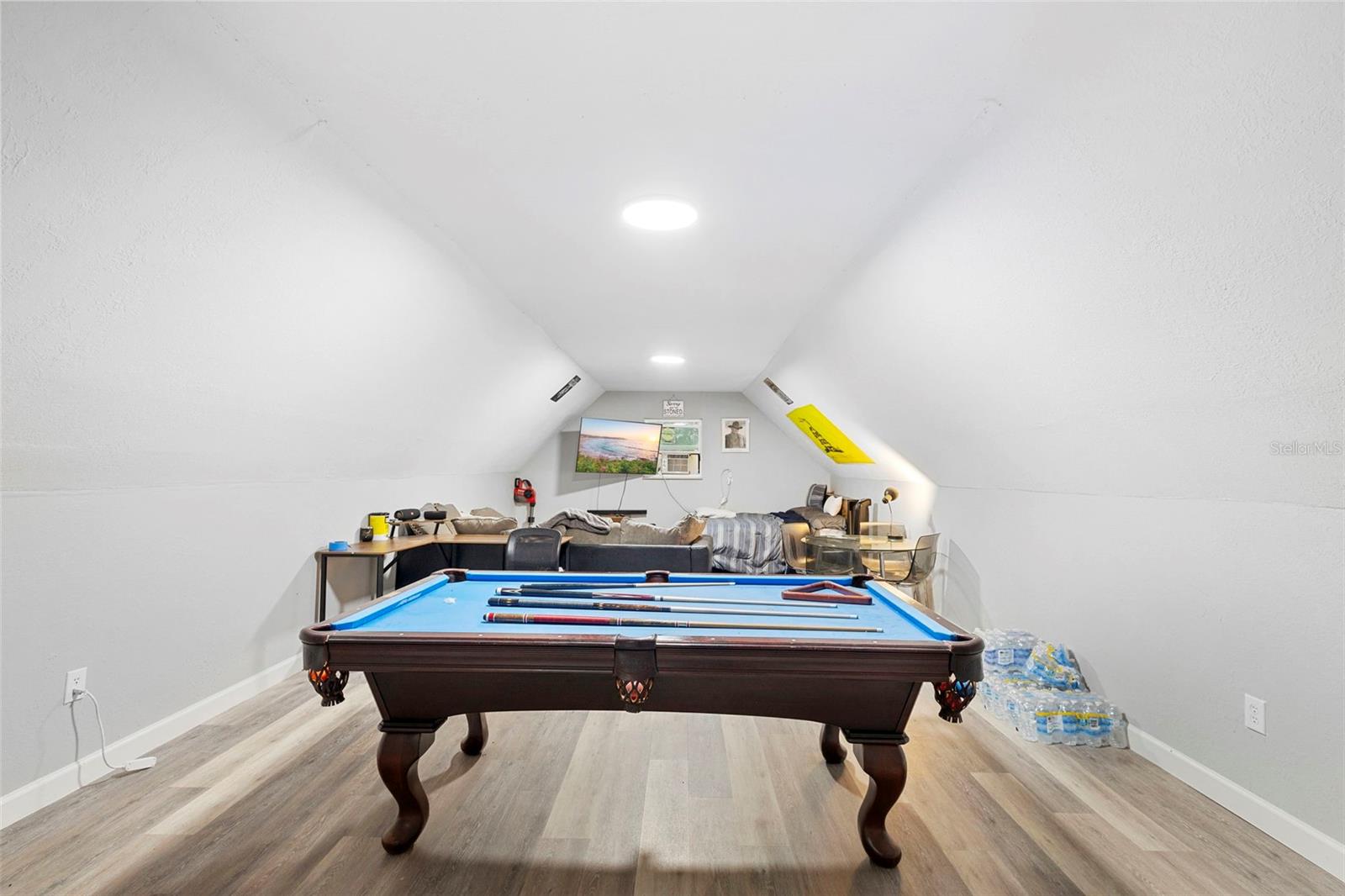 ACREAGE & UNREC - Residential