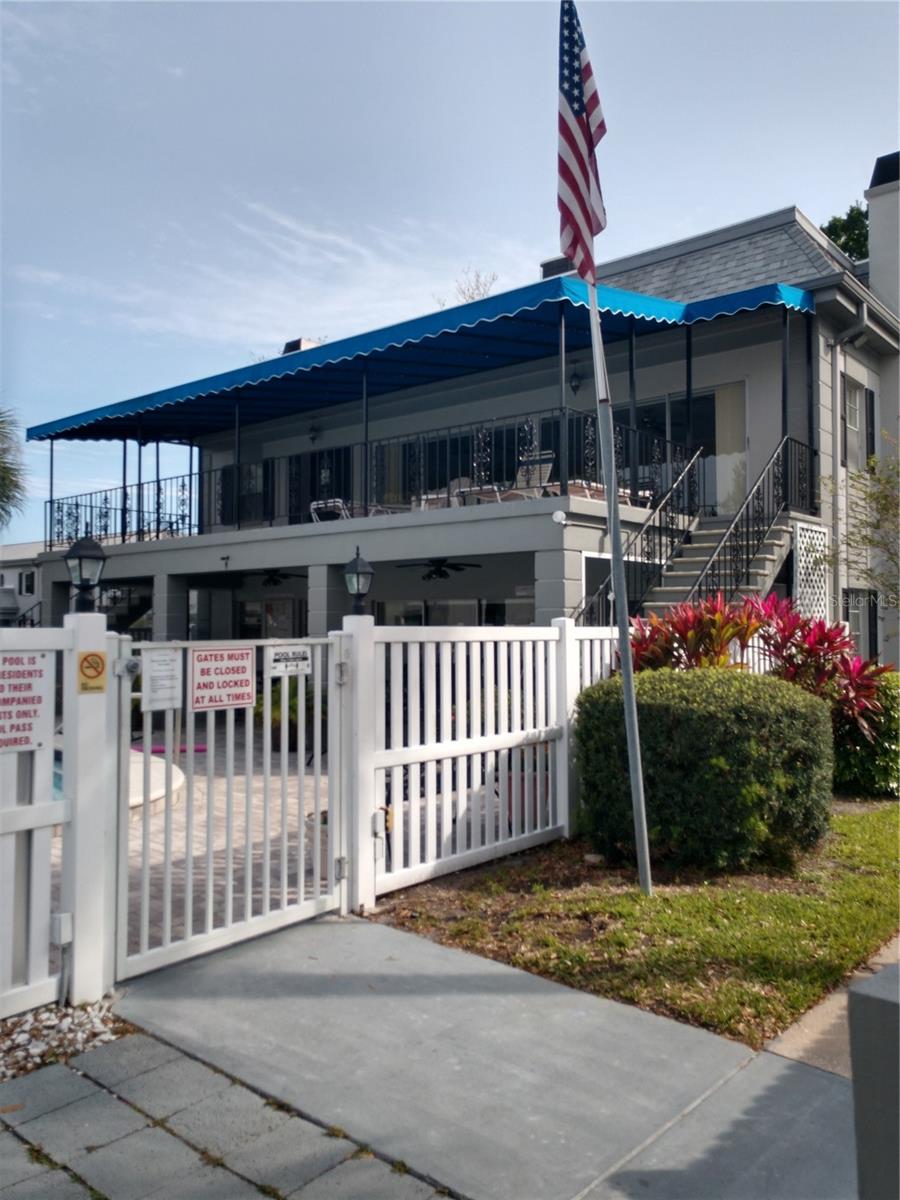 LES CHATEAUX CONDO - Residential