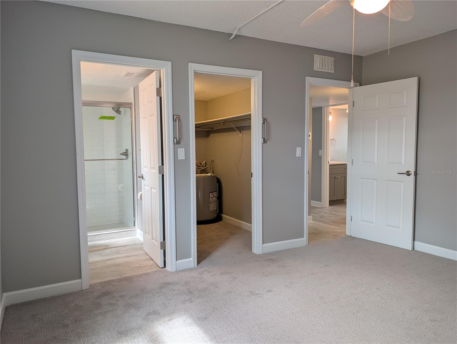 LES CHATEAUX CONDO - Residential