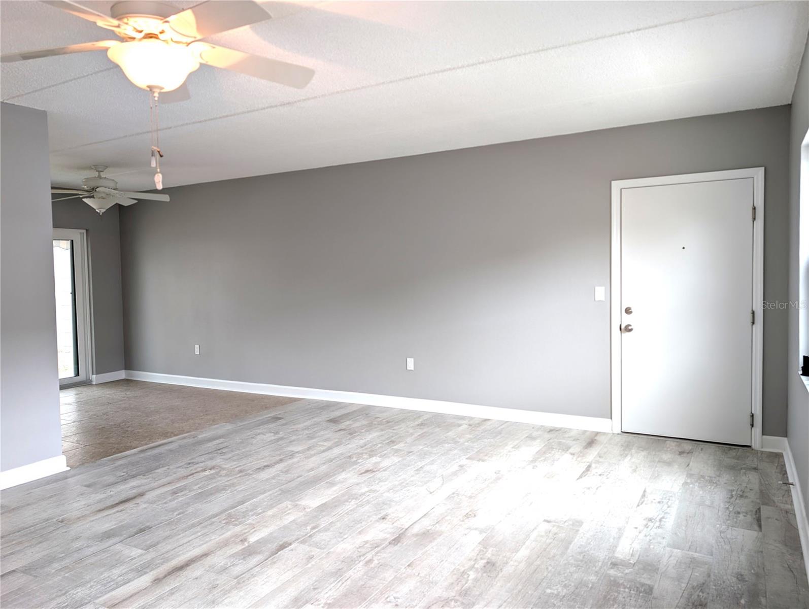 LES CHATEAUX CONDO - Residential