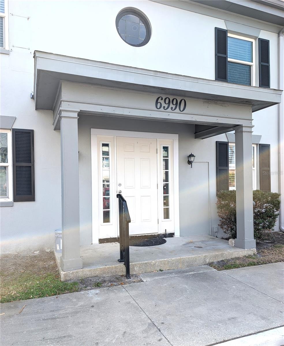 6990 PLACE DE LA PAIX 1A