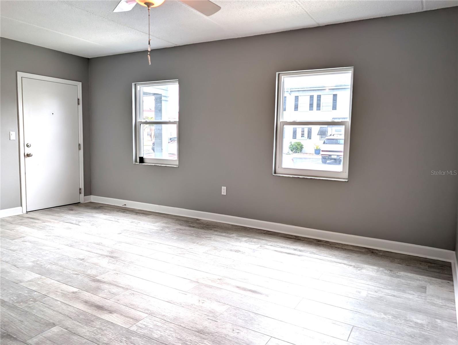 LES CHATEAUX CONDO - Residential