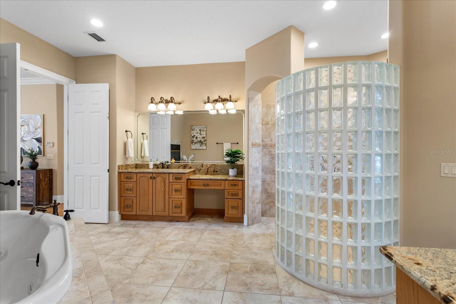 BLUEGRASS ESTS - Residential